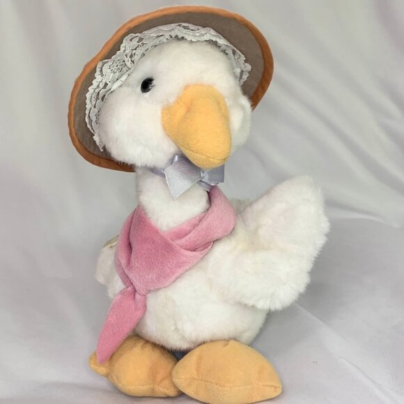 Vintage 1988 Applause Mother Goose Plush 12” Rattle #15325 – Bonnet & Shawl - Picture 6 of 15